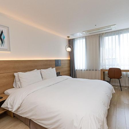Hotel The Grang Jungmun ซอกวีโพ ภายนอก รูปภาพ