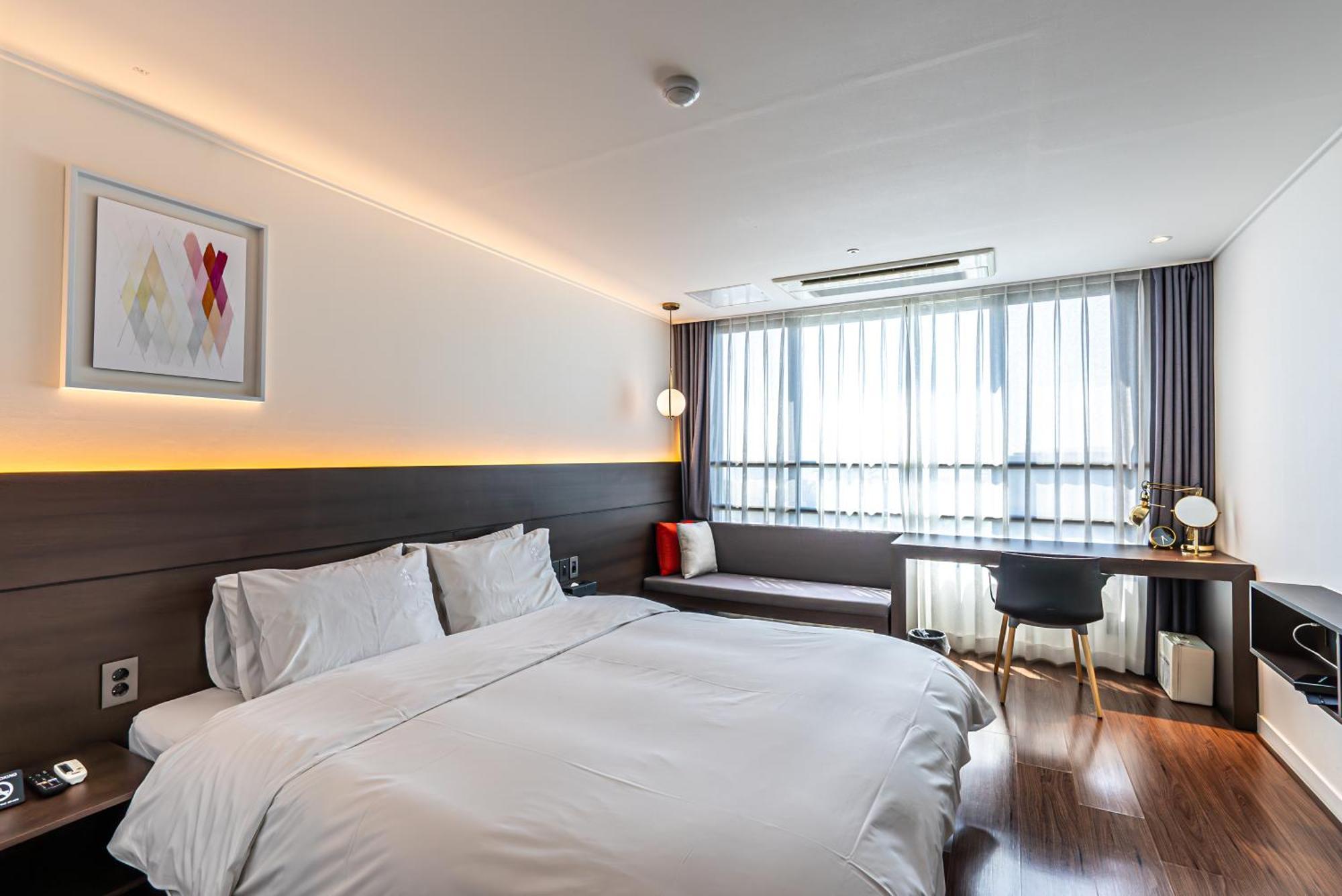 Hotel The Grang Jungmun ซอกวีโพ ภายนอก รูปภาพ