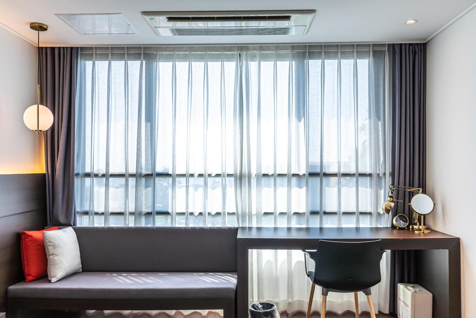 Hotel The Grang Jungmun ซอกวีโพ ภายนอก รูปภาพ