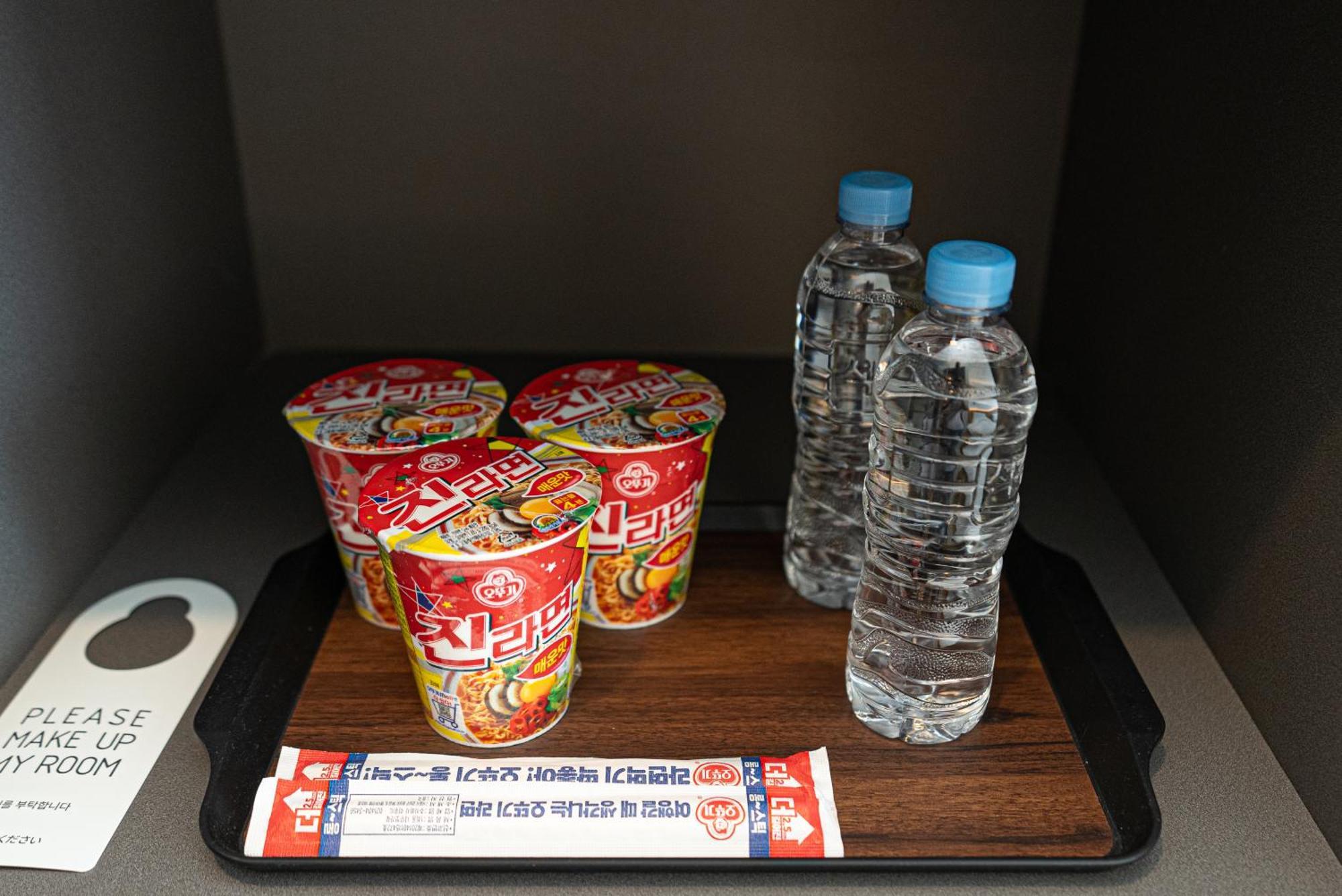 Hotel The Grang Jungmun ซอกวีโพ ภายนอก รูปภาพ